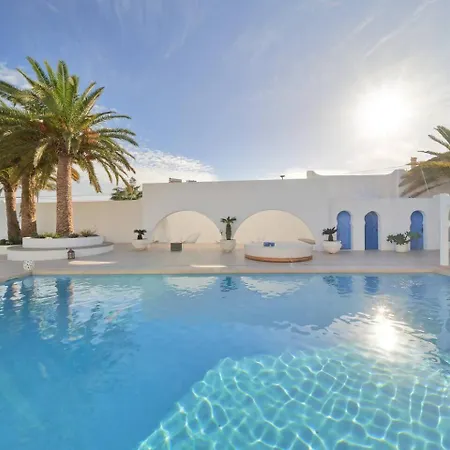 Luxury Mauresque-villa Jazuzzi & Andalu Villa *